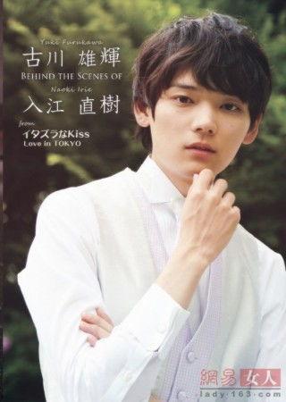 明星娱乐新闻 神坛之上1v1未删减txt,揭秘未删减txt背后的明星娱乐风云